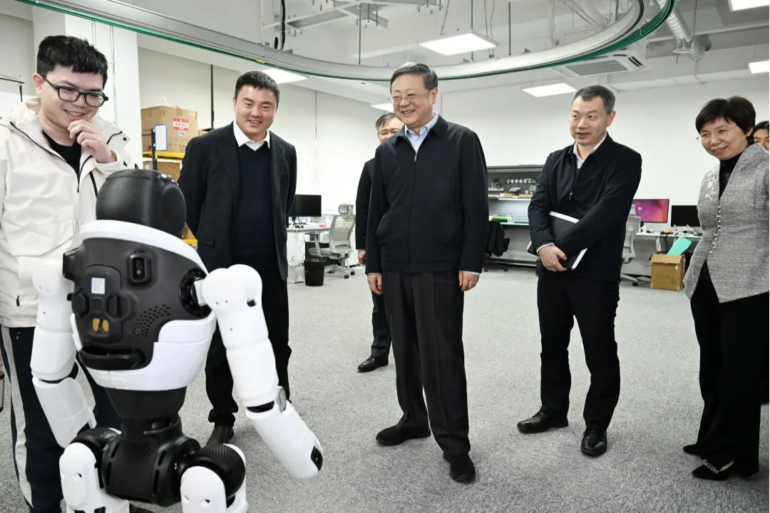 上海市委书记陈吉宁专题调研AGgame官网机器人